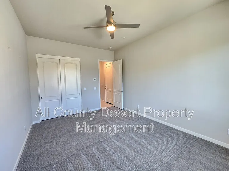 78987 Yorkville Ln — Photo 9