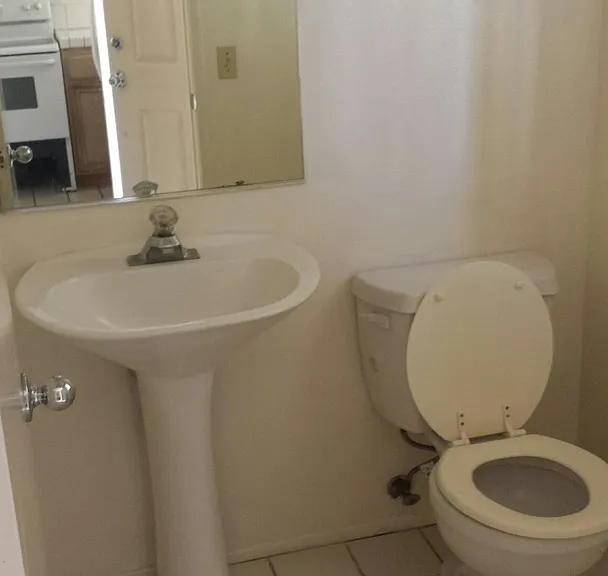 2208 Kings View Cir — Photo 15