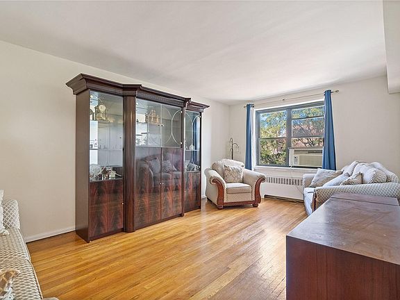 3rd image of 8811 Northern Blvd APT 608