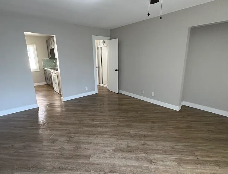 5412 Carlton Way #4 — Photo 9