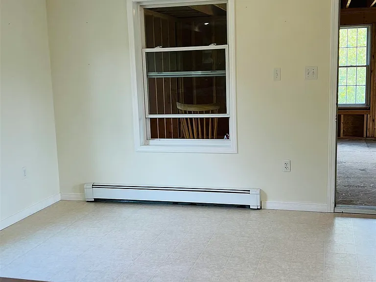 1310 Main Rd — Photo 3