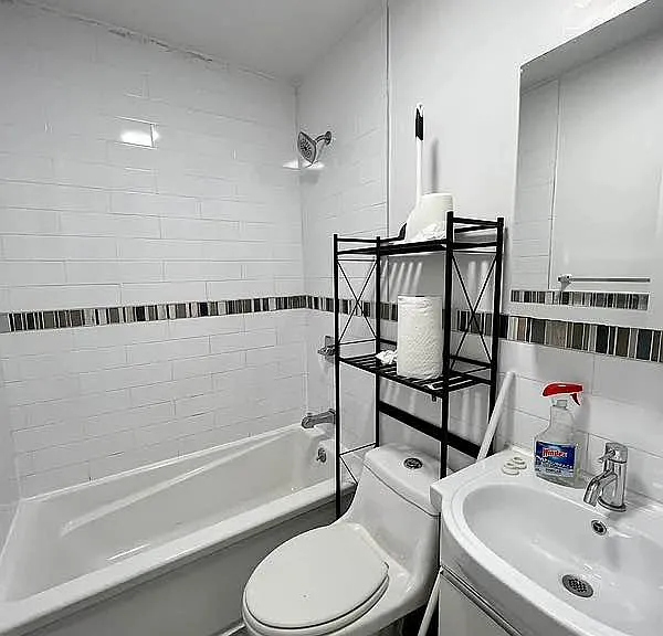 15 Westminster Rd #BASEMENT — Photo 3