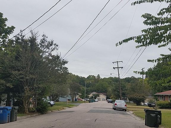 5th image of 2212 Chautauqua Ave