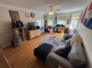 1700 W Cornelia Ave #2, Chicago, IL 60657
