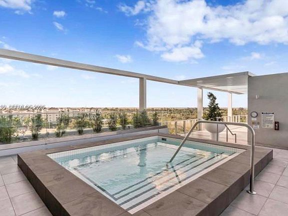 5th image of 2000 Metropica Way #1408