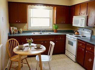 705 E 3rd St #5, Monticello, MN 55362