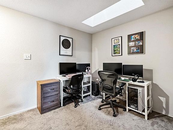 5th image of 4102 Buena Vista St Unit 6