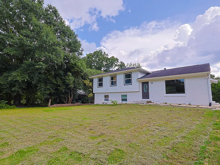 1295 Morrow Rd — Photo 44
