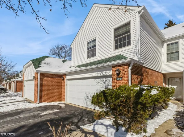 154 Welwyn Ct, Lake Bluff, IL 60044
