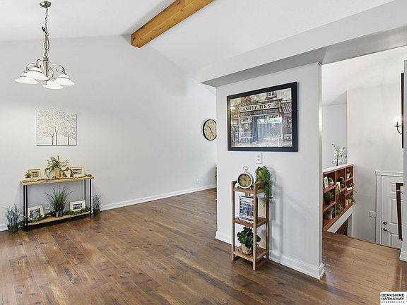 4th image of 130 Cedar Cir