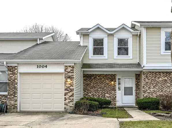 1004 Colony Lake Dr, Schaumburg, IL 60194