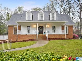 210 Roundabout Dr, Trussville, AL 35173