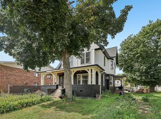 525 E Cook St, Portage, WI 53901