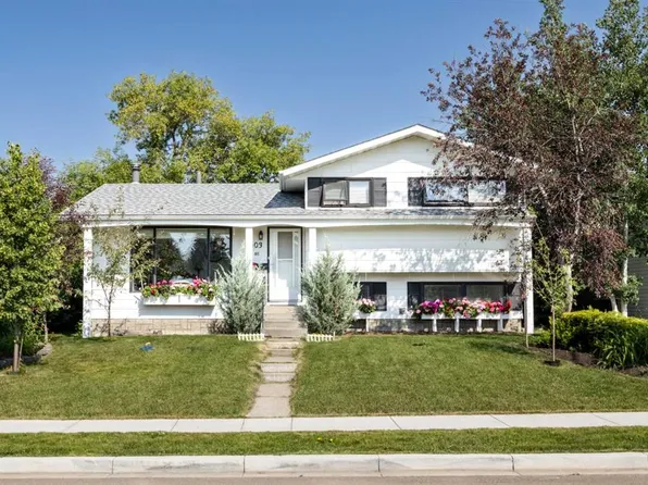 4003 SE 53rd Ave, Innisfail, AB T4G 1G4