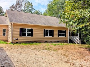 3340 Clinzo Feemster Rd, Hickory Grove, SC 29717