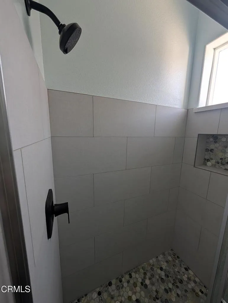 1 bed, 1.0 bath, 425 sqft, $1,980 — Photo 4