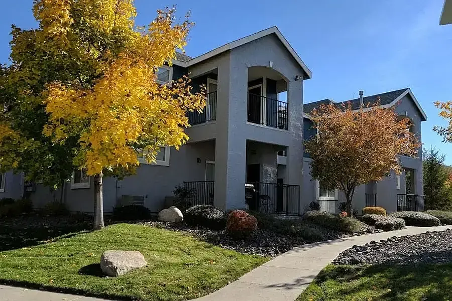 Sky Vista Commons North — Photo 4