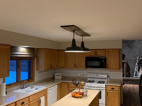2nd image of 101 El Dorado Ct