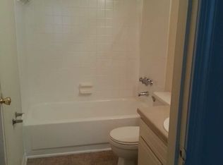101 Village Ln APT E, Greensboro, NC 27409