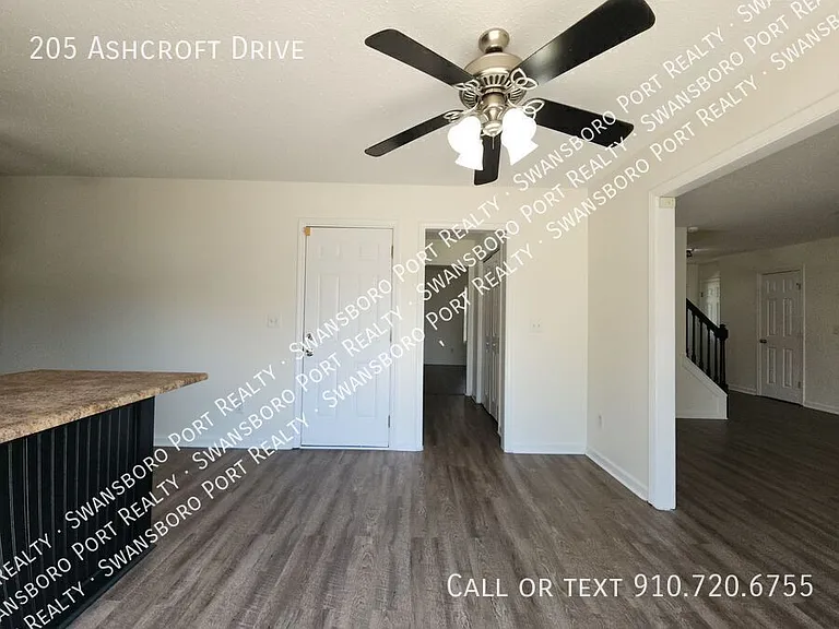 205 Ashcroft Dr — Photo 14