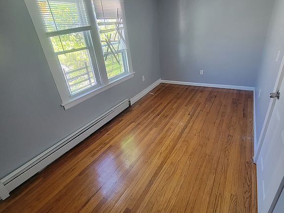 5th image of 260 Pine St #3