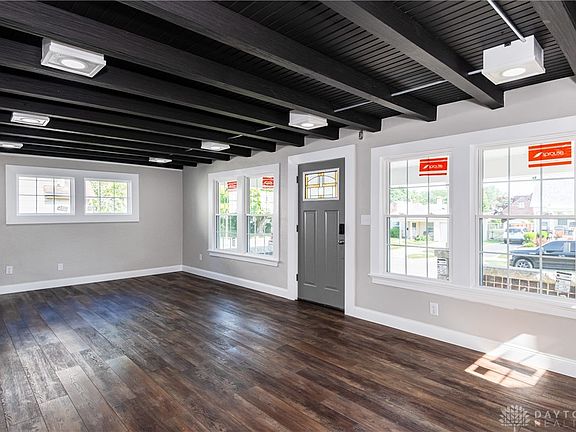 4th image of 304 Rockhill Ave