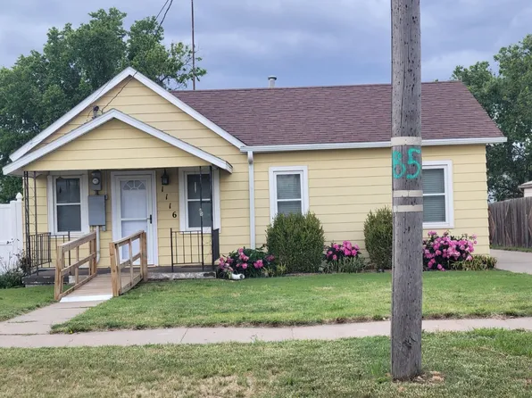 1116 N Fossil St, Russell, KS 67665