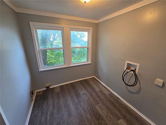 5th image of 2425 S 15th St
