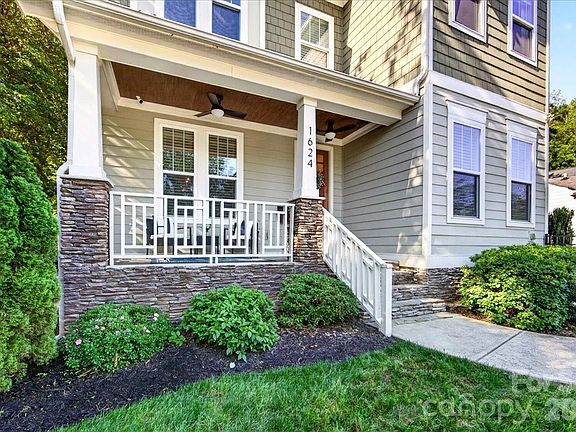 3rd image of 1624 Brook Rd