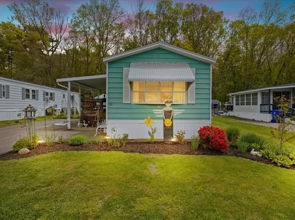 13 Southway, Taunton, MA 02780