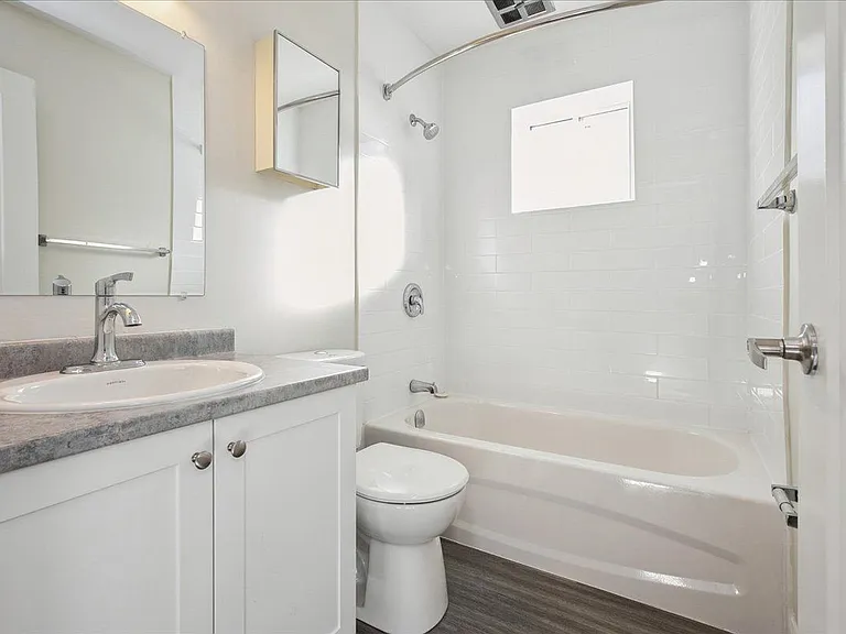 130 Allard St — Photo 3