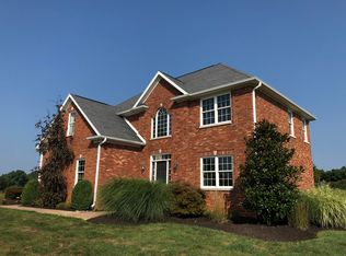 835 Spyglass Dr, Bedford, IN 47421