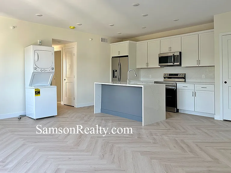 155 Gano St #507 — Photo 4