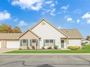 1038 Timberwood Dr, Beaver Falls, PA 15010