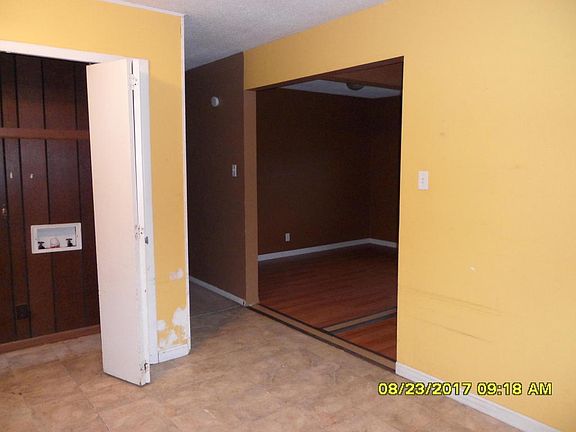 5th image of 753 Brookridge Cir