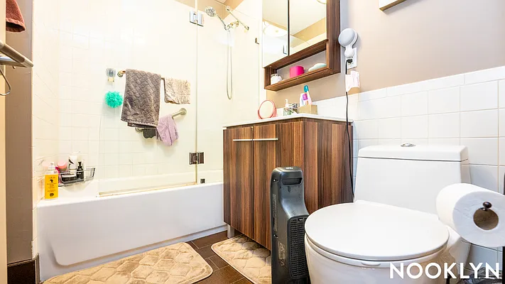 Rented by Nooklyn NYC LLC | media 33