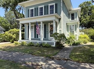 21 High St #B, Clinton, CT 06413