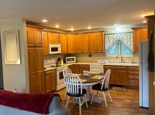 302 Main St, Rowley, MA 01969