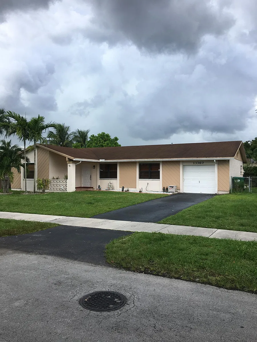Building Photo - 13360 SW 46th St