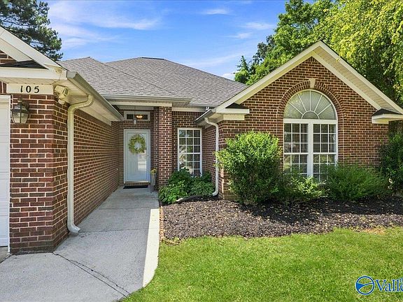 3rd image of 105 Ashlawn Ct