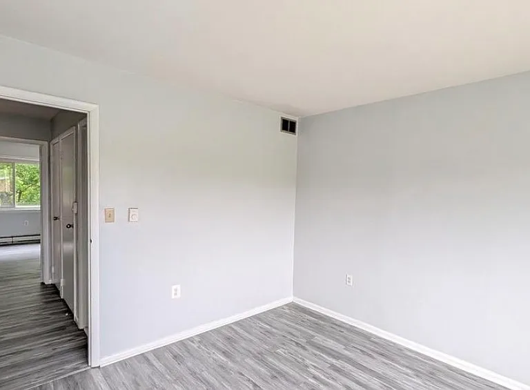 513 Carrollton Dr #A — Photo 11