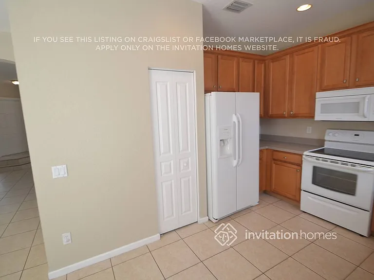 5436 Sealine Blvd — Photo 6