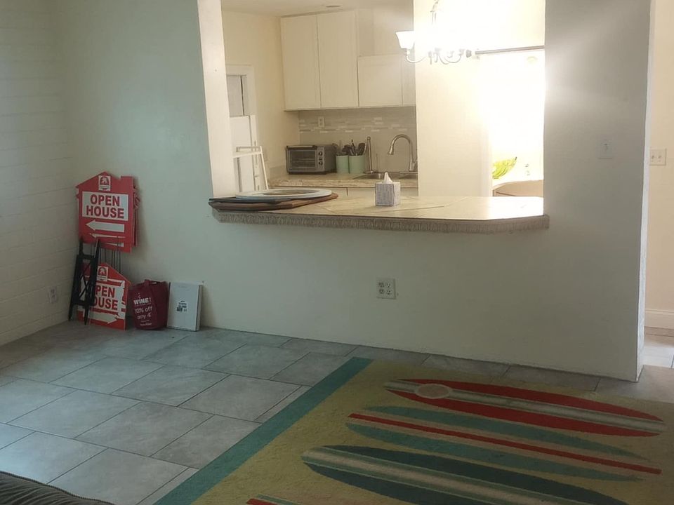 1st image of 521 University Blvd #11251826