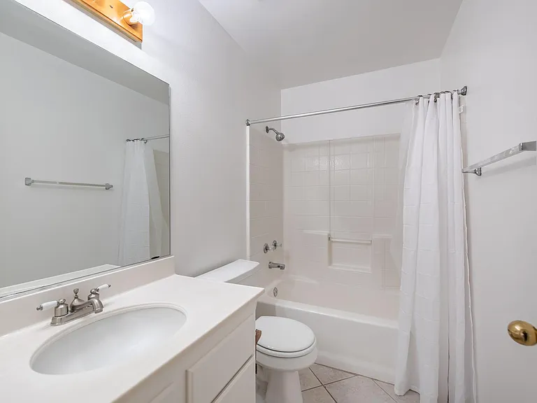 1833 Arbuckle Way — Photo 7