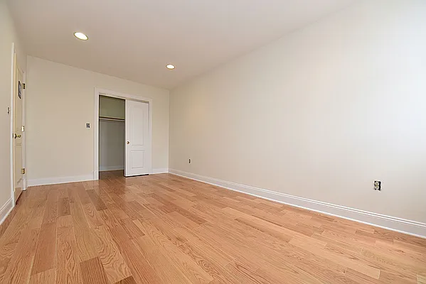 Rented by Keller Williams NYC | media 19