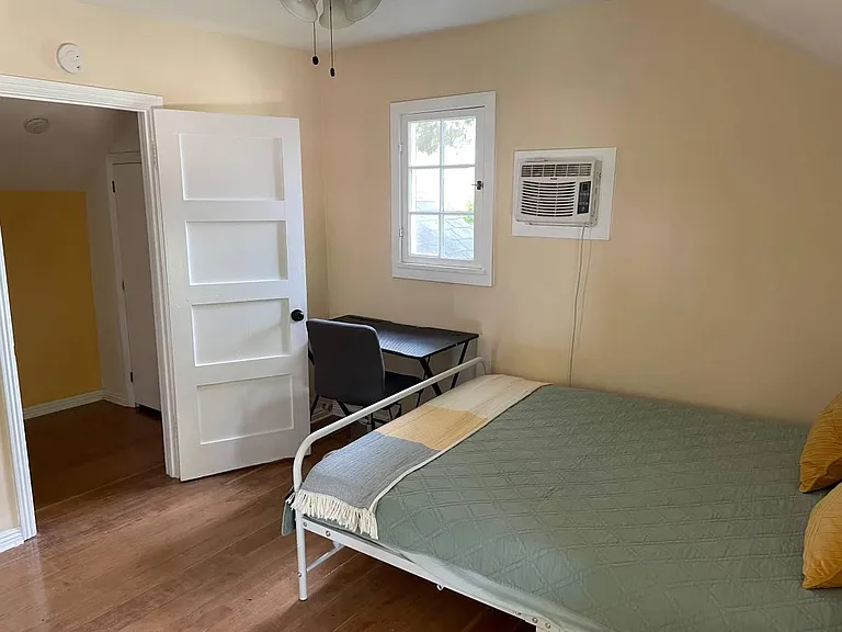 1350 Prospect Dr — Photo 14