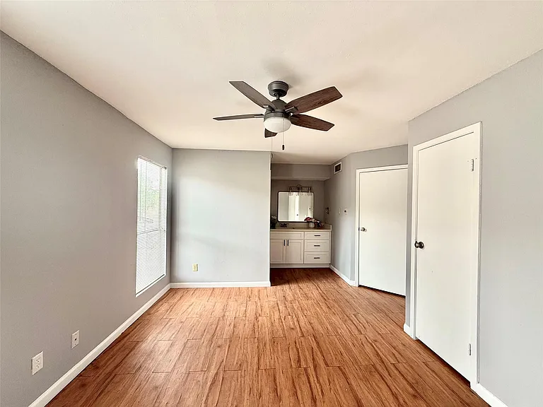 7200 T C Jester Blvd #3902 — Photo 11