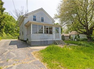 96 Halls Hill Rd, Colchester, CT 06415