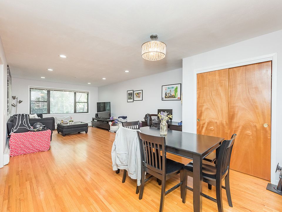 1st image of 2135 33rd Ave APT 1