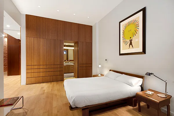 Sold by Corcoran | media 23